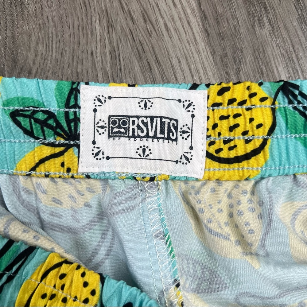 RSVLTS Hybrid Shorts Lemon Tropical Swim Trunks Men’s Size Small Unlined 7” - Picture 3 of 8